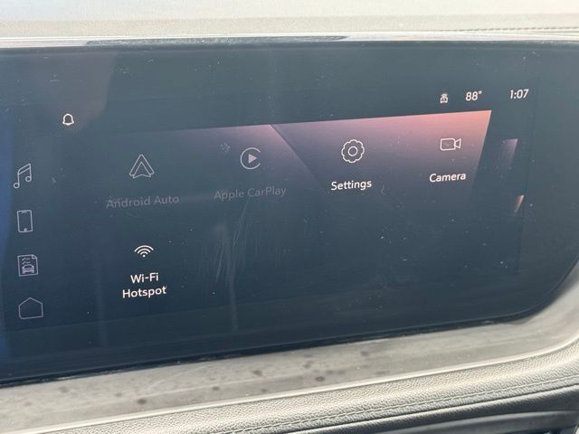 Vehicle image 21 of 46
