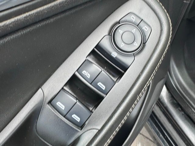 Vehicle image 39 of 46