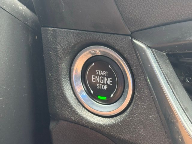Vehicle image 36 of 46