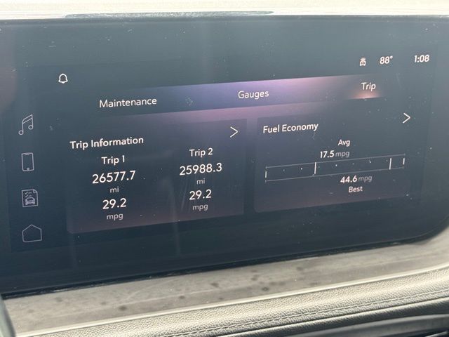 Vehicle image 26 of 46
