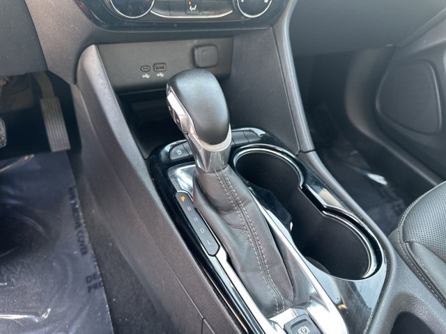 Vehicle image 23 of 34