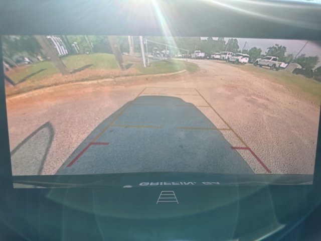 Vehicle image 17 of 34