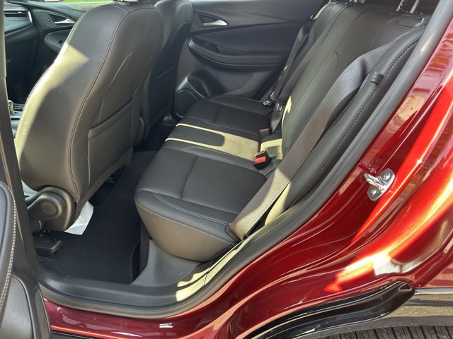 Vehicle image 18 of 34