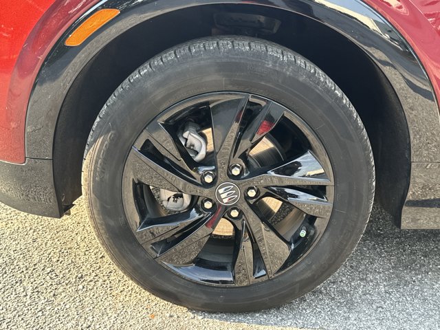 Vehicle image 15 of 34