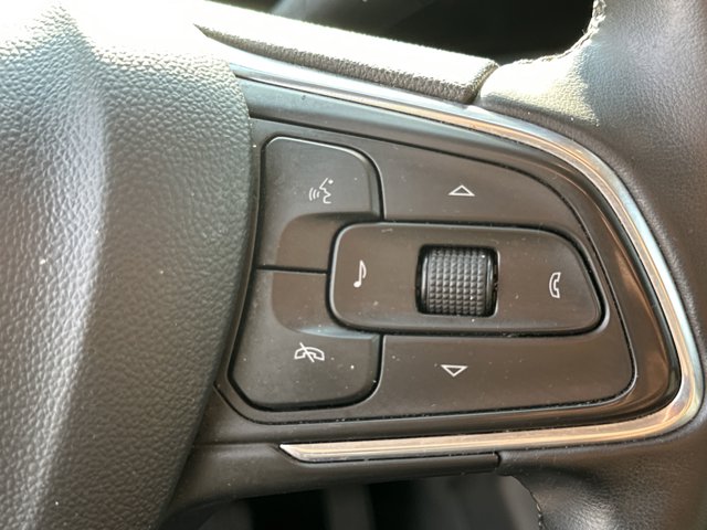 Vehicle image 31 of 34