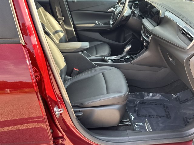 Vehicle image 19 of 34
