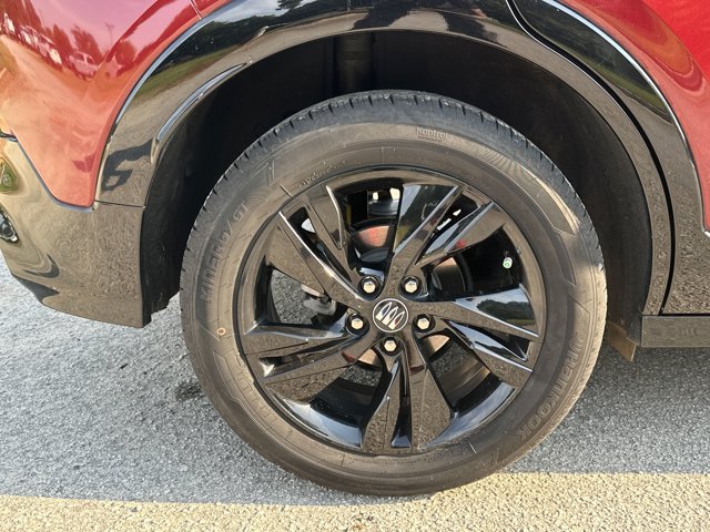 Vehicle image 13 of 34