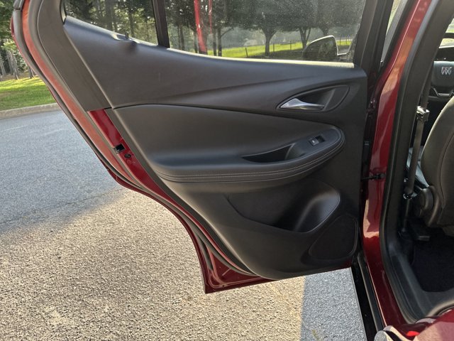 Vehicle image 27 of 34