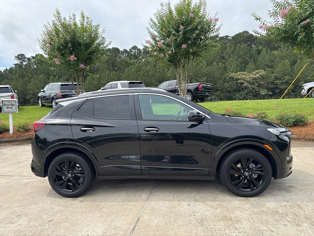Vehicle image 5 of 33