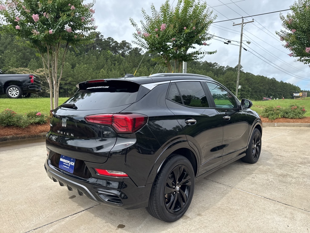 Vehicle image 6 of 33