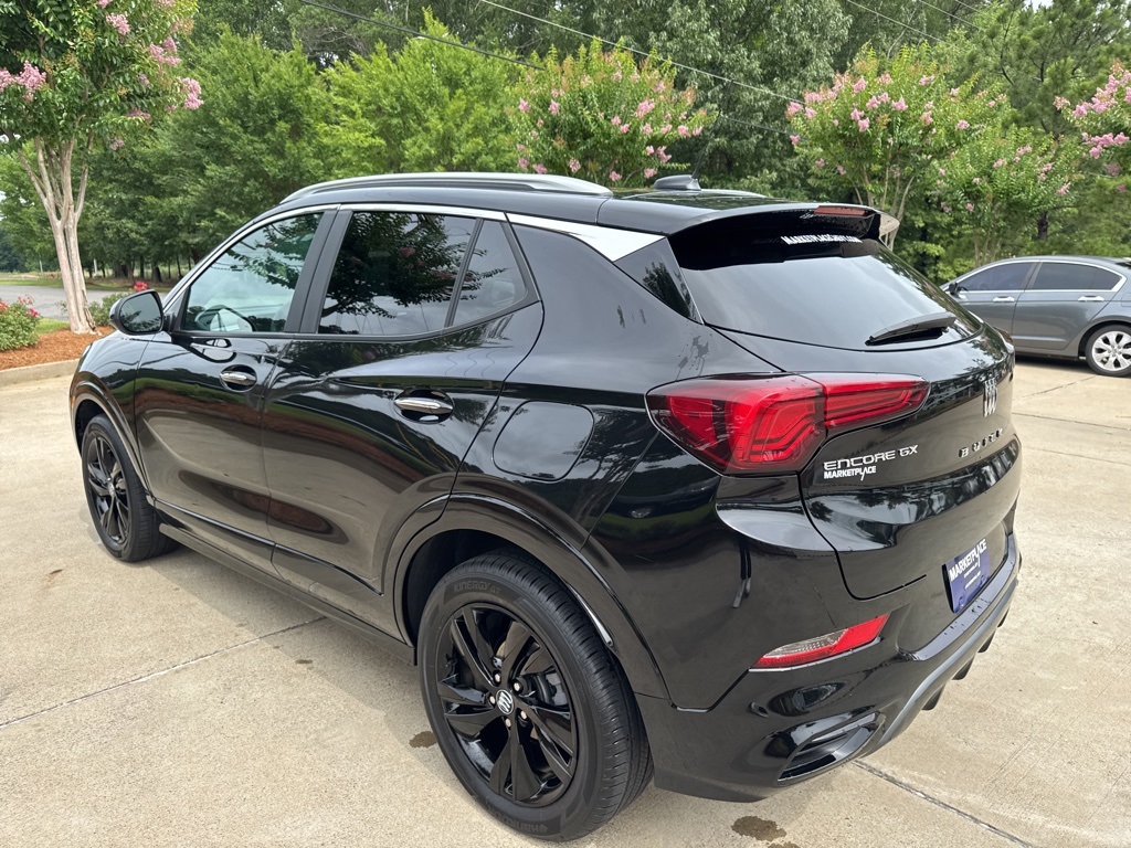Vehicle image 7 of 33