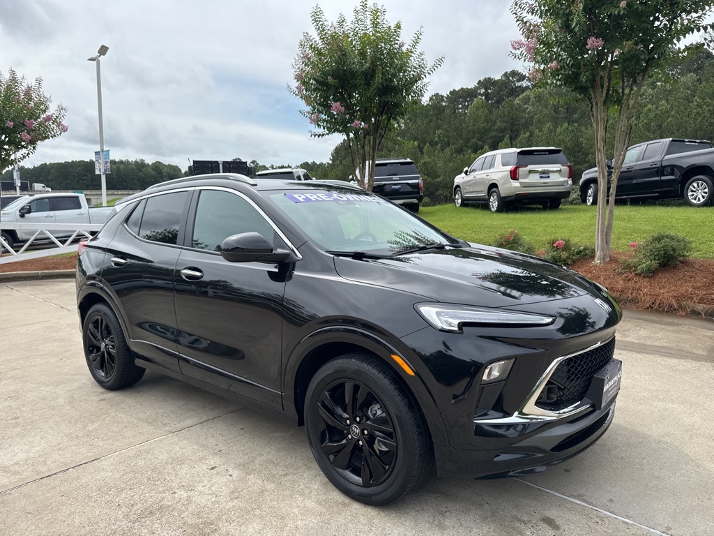 Vehicle image 4 of 33