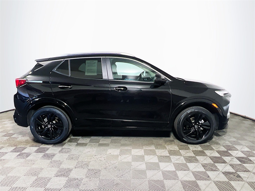 Vehicle image 4 of 34