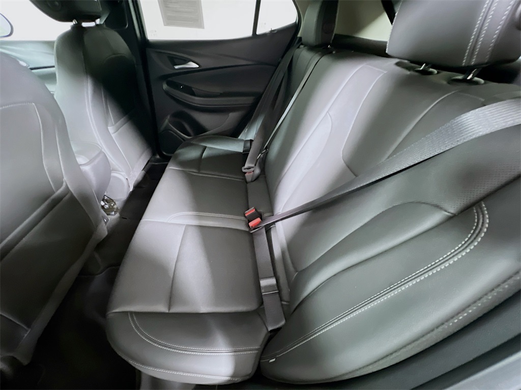 Vehicle image 22 of 34