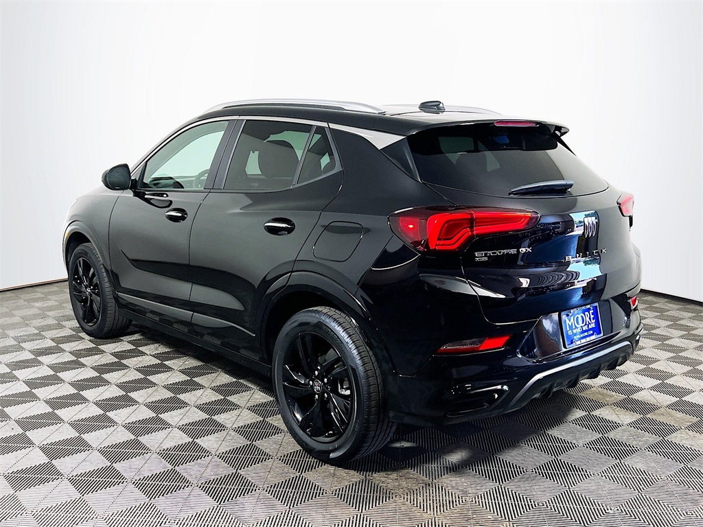 Vehicle image 7 of 34