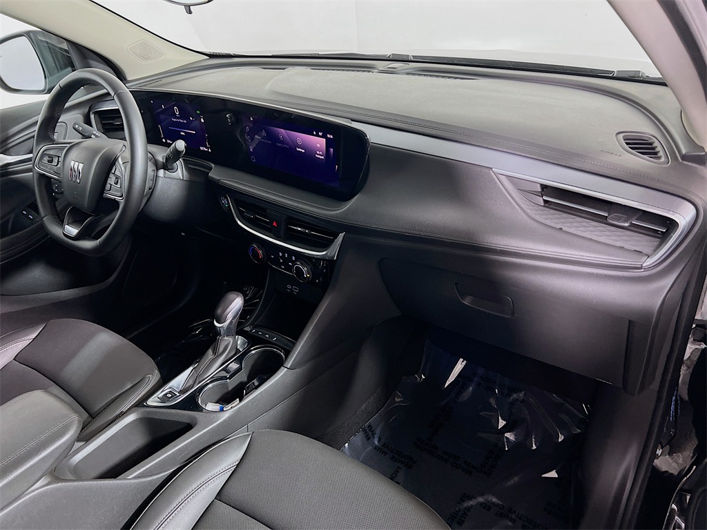 Vehicle image 26 of 34