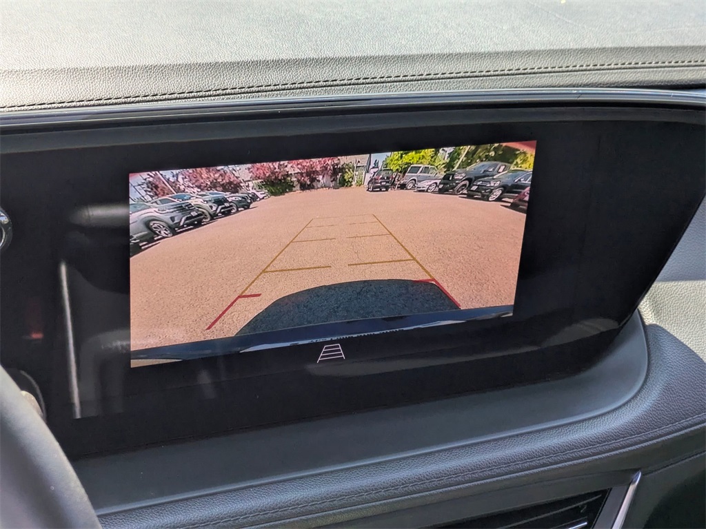 Vehicle image 18 of 36