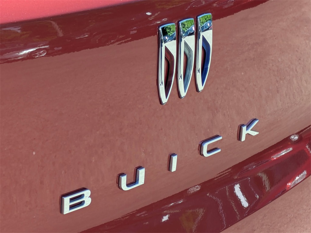 Vehicle image 27 of 36