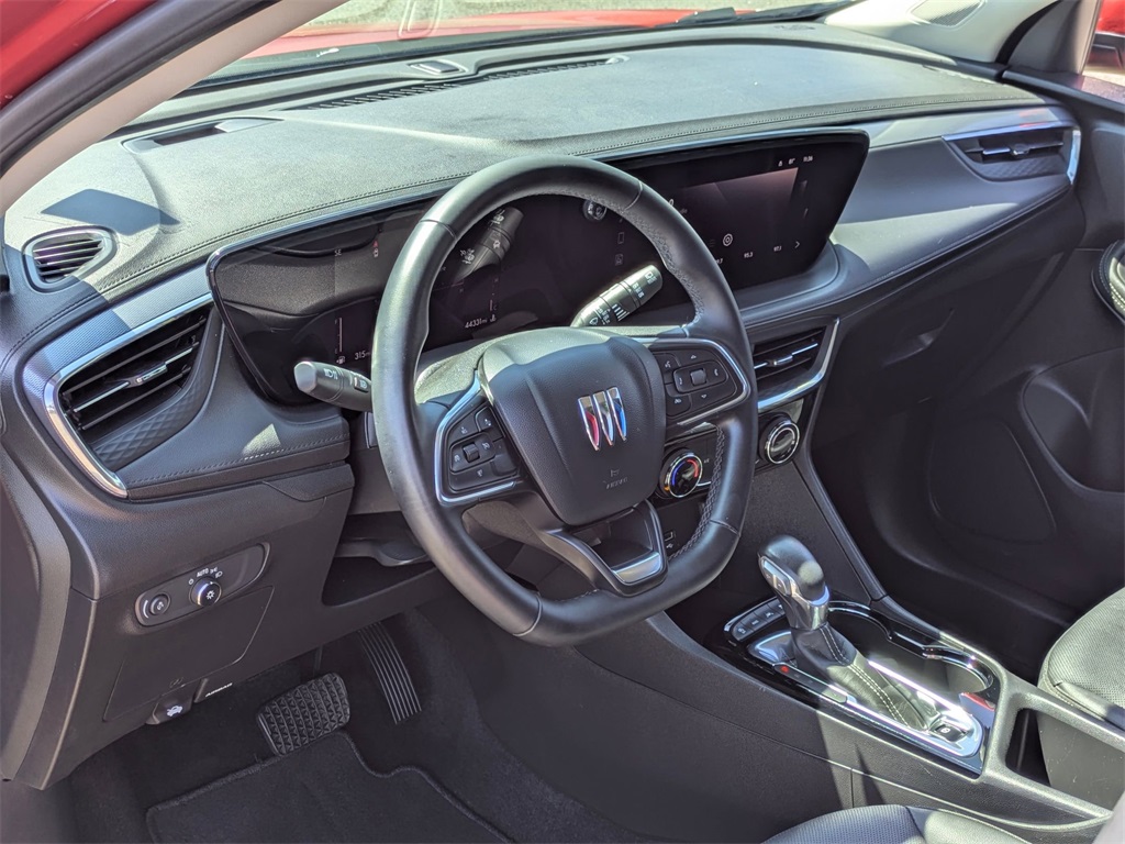 Vehicle image 12 of 36