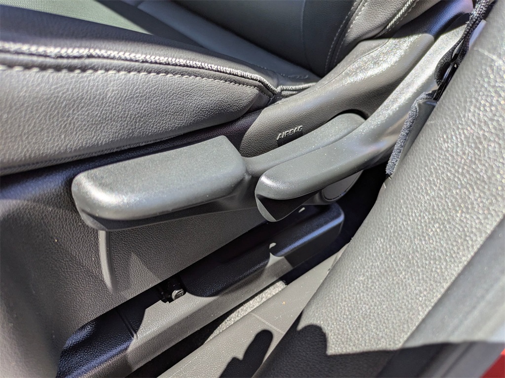 Vehicle image 24 of 36