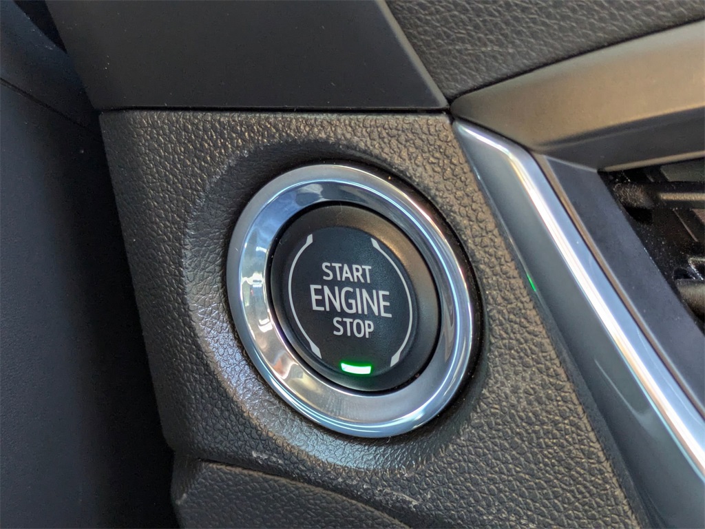 Vehicle image 15 of 36