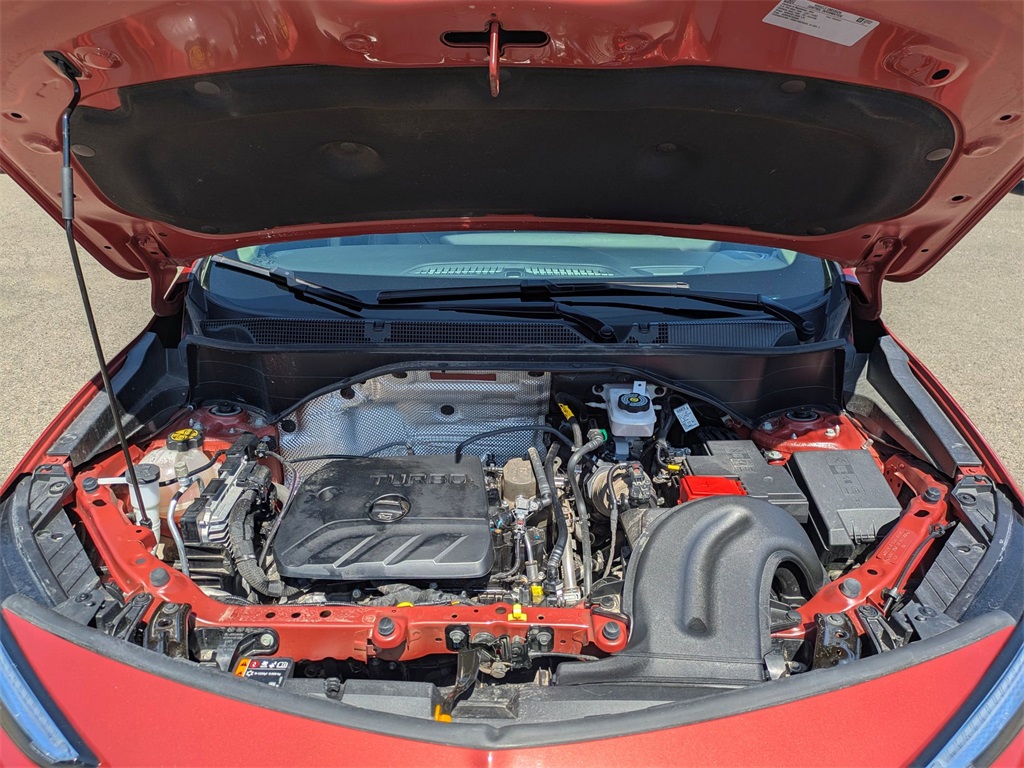 Vehicle image 33 of 36