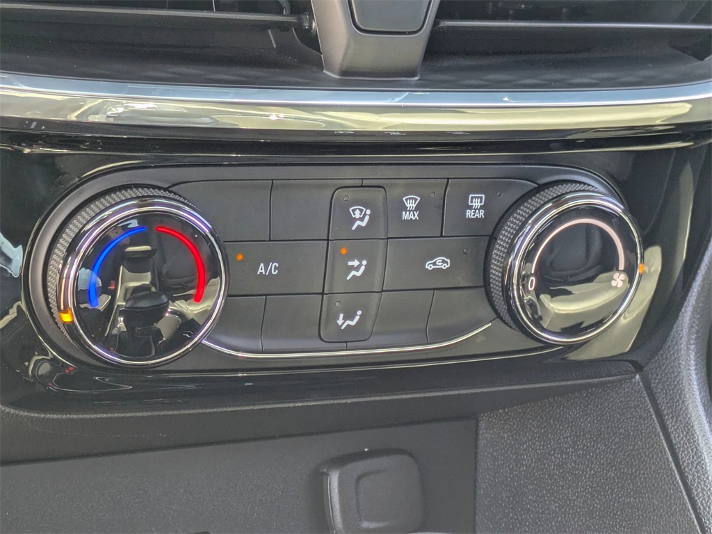 Vehicle image 19 of 36