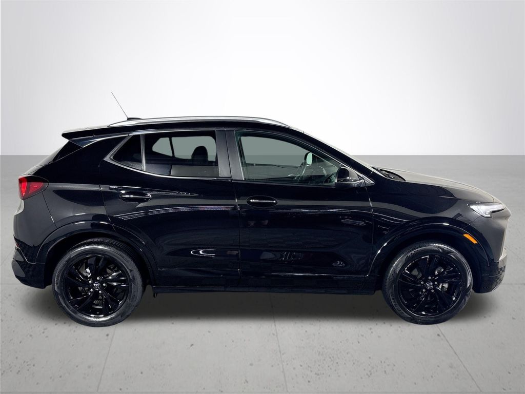 Vehicle image 6 of 24