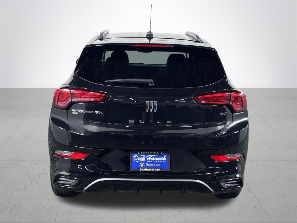 Vehicle image 8 of 24