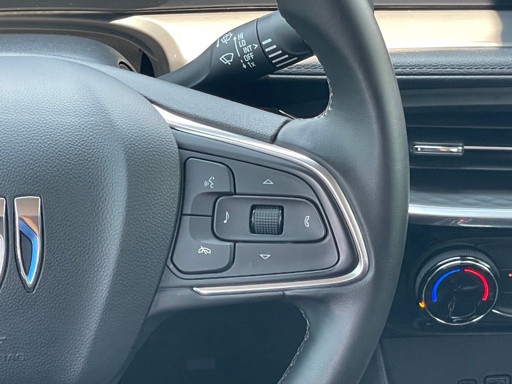 Vehicle image 24 of 26