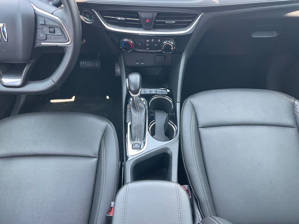 Vehicle image 22 of 26