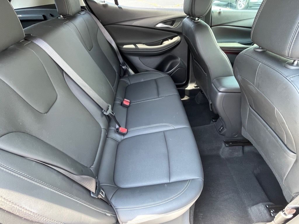 Vehicle image 11 of 26