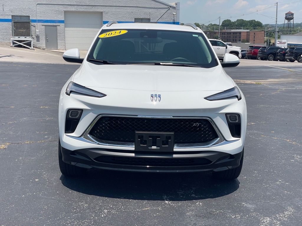 Vehicle image 2 of 26