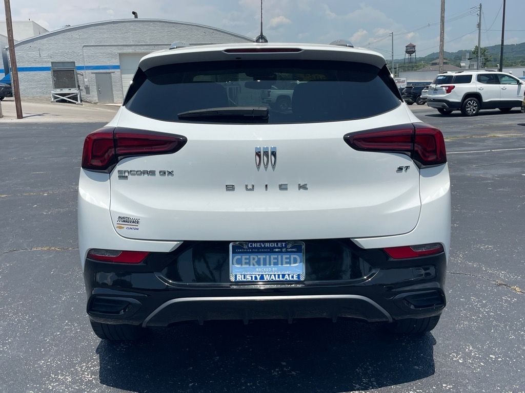 Vehicle image 6 of 26