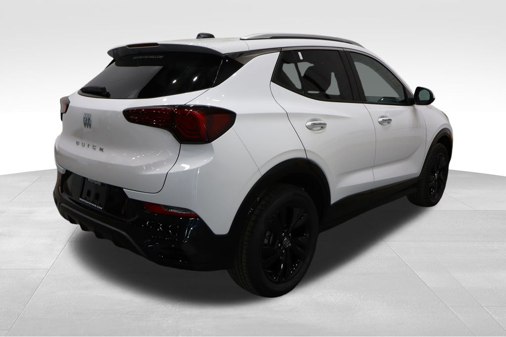 Vehicle image 4 of 33