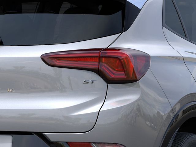 Vehicle image 11 of 24