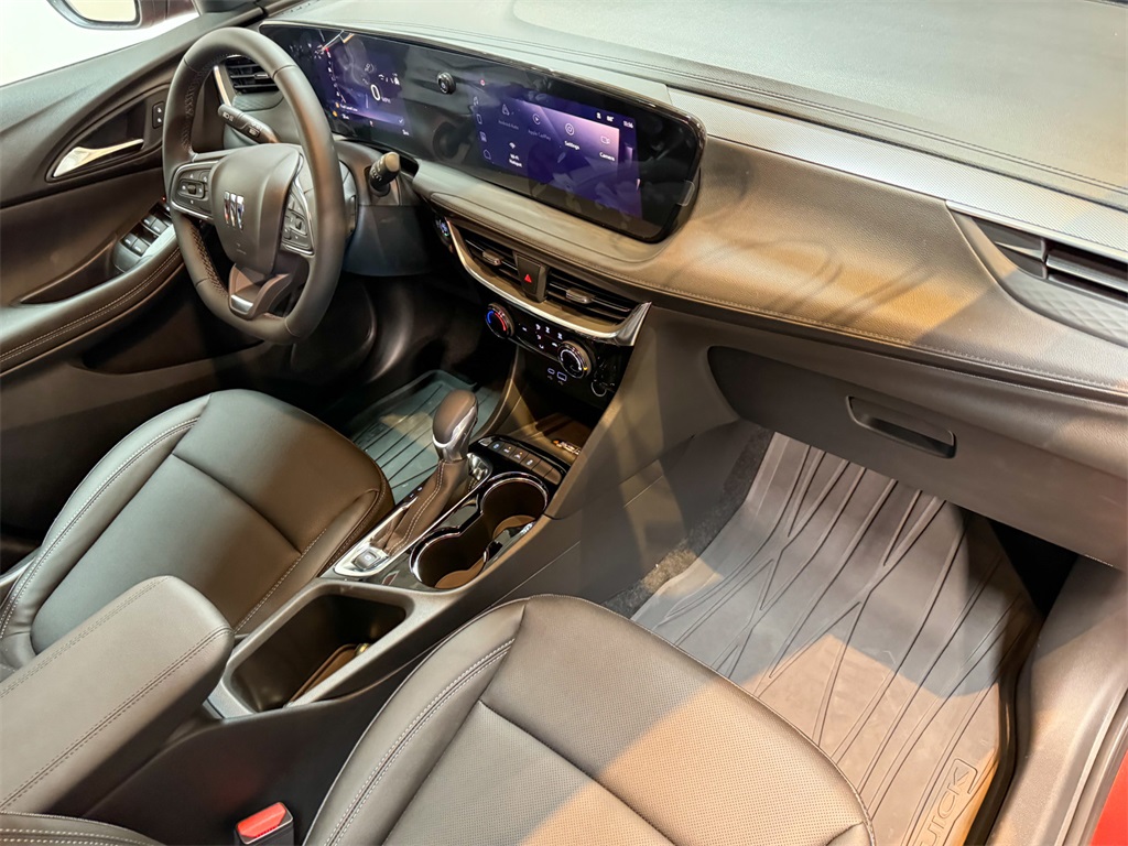 Vehicle image 21 of 43