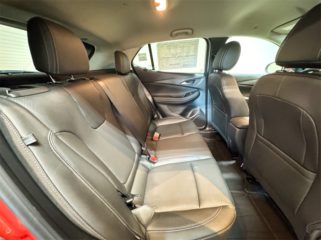 Vehicle image 18 of 43