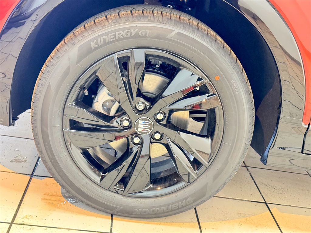 Vehicle image 12 of 43