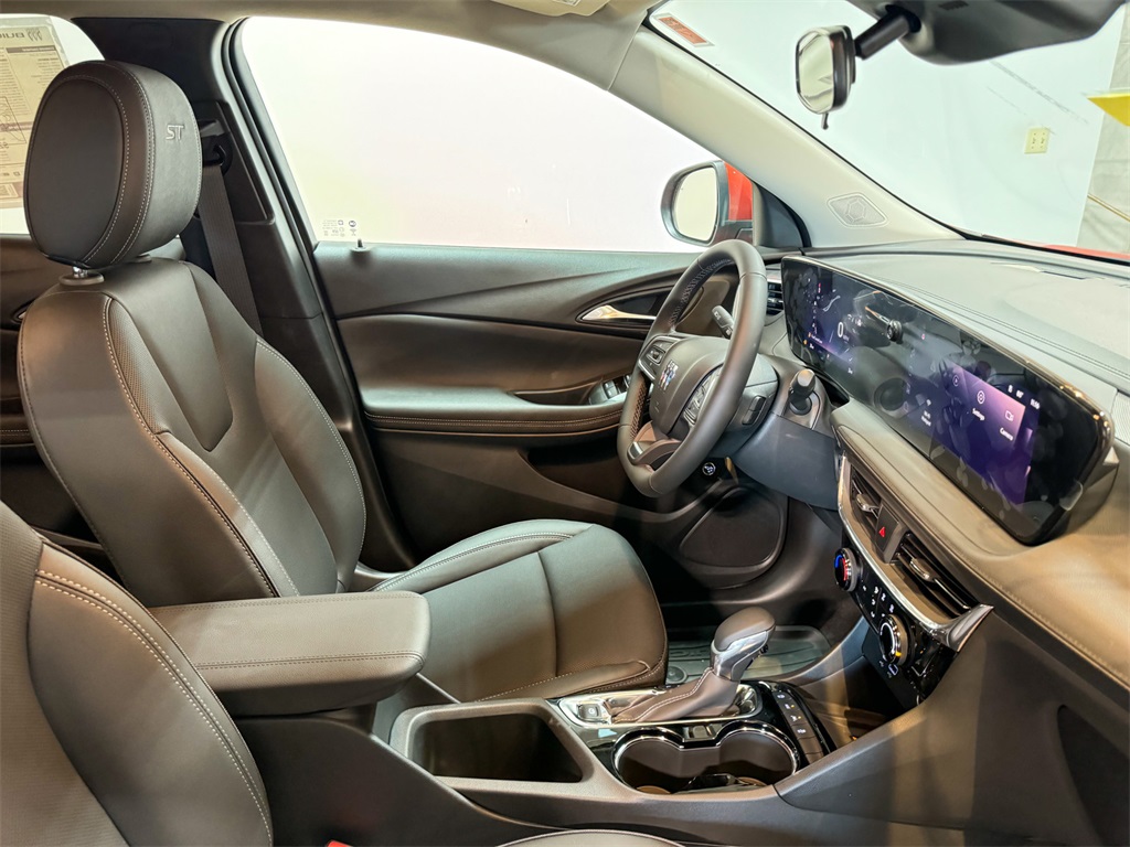 Vehicle image 20 of 43