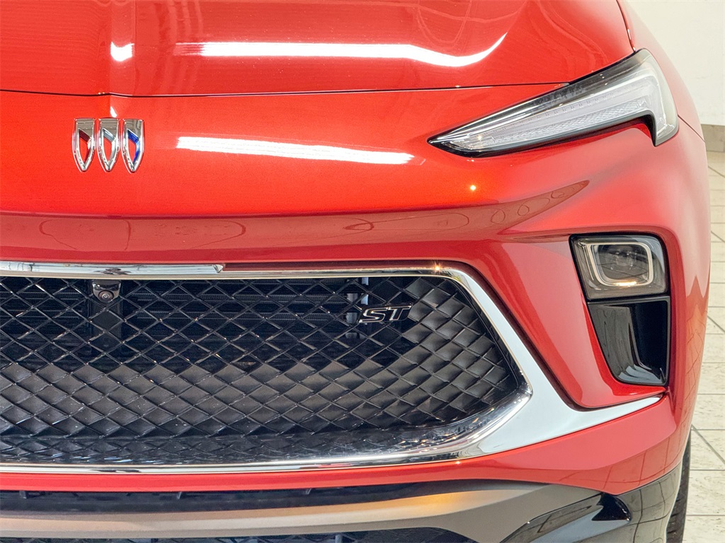 Vehicle image 3 of 43