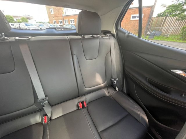Vehicle image 19 of 45