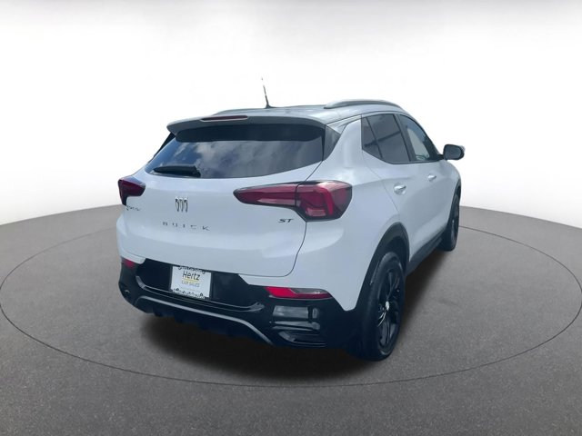 Vehicle image 9 of 45
