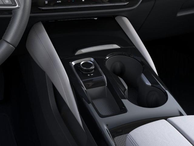 Vehicle image 23 of 24