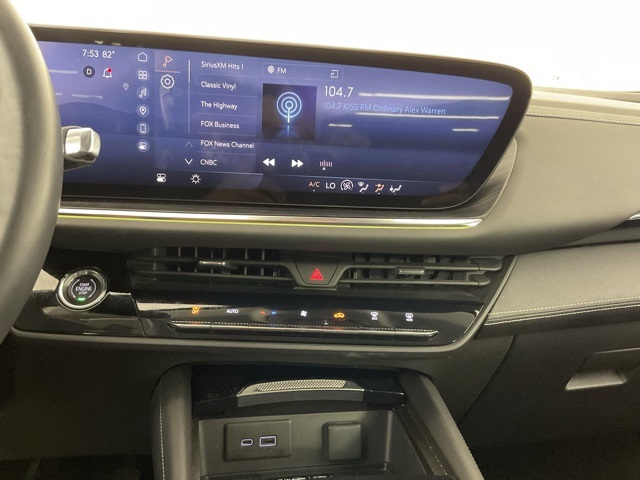 Vehicle image 16 of 24