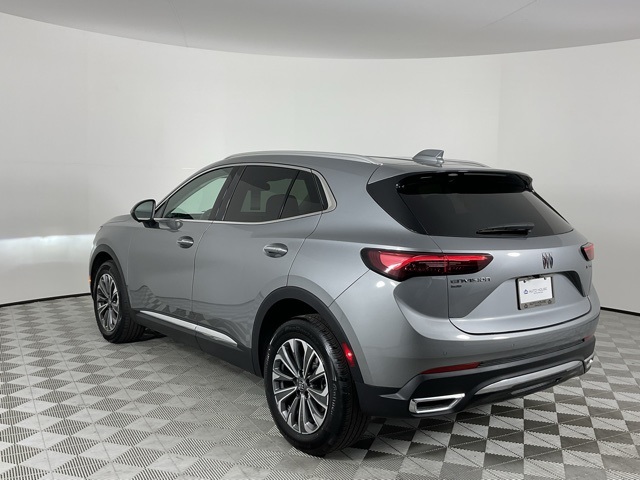 Vehicle image 7 of 24