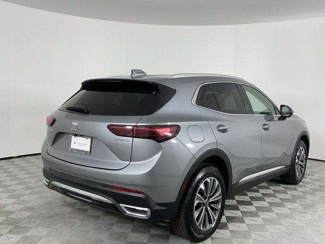 Vehicle image 5 of 24