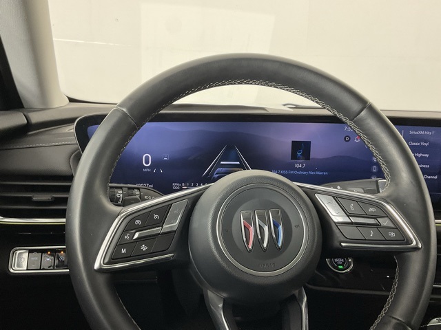 Vehicle image 15 of 24