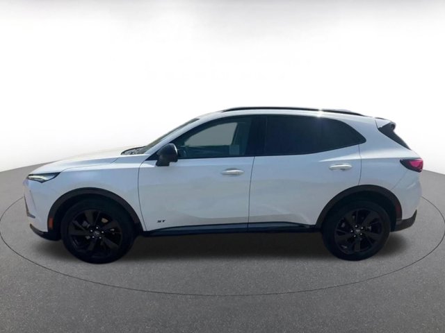 Vehicle image 13 of 41