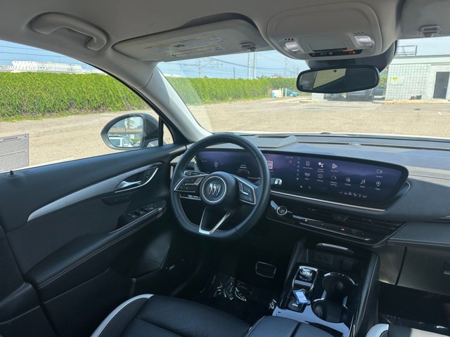 Vehicle image 24 of 41